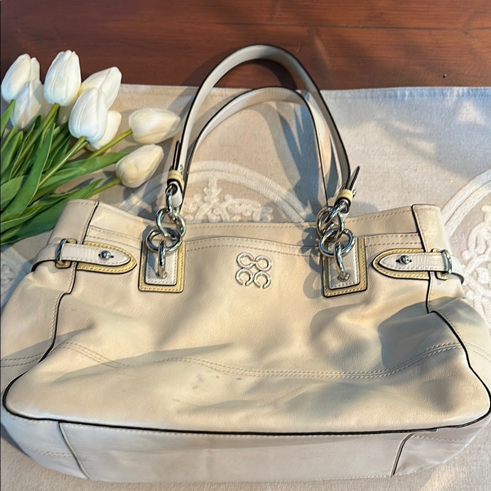 Cream Shoulder Bag with Silver Hardware and Structured Design
